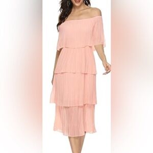 Pale pink pleated tiered chiffon dress size medium